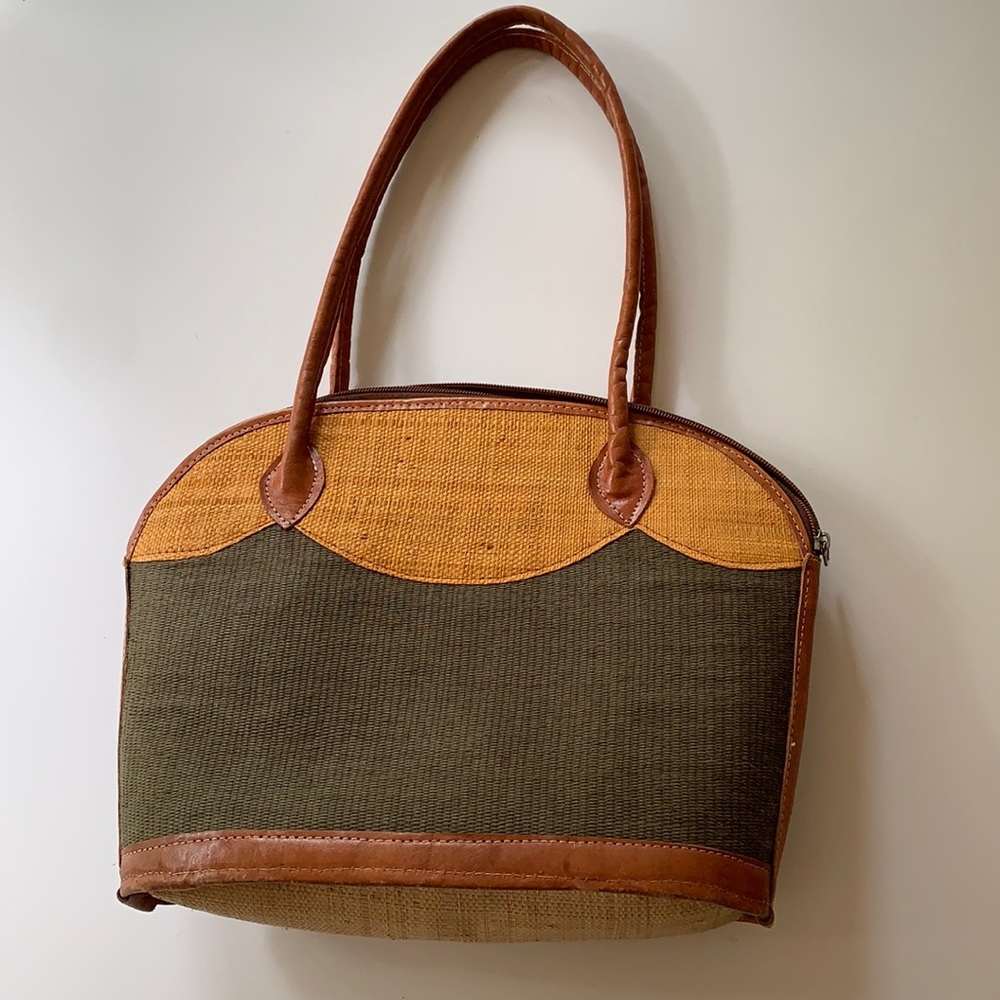 ❣️50% off❣️ Vintage handbag.